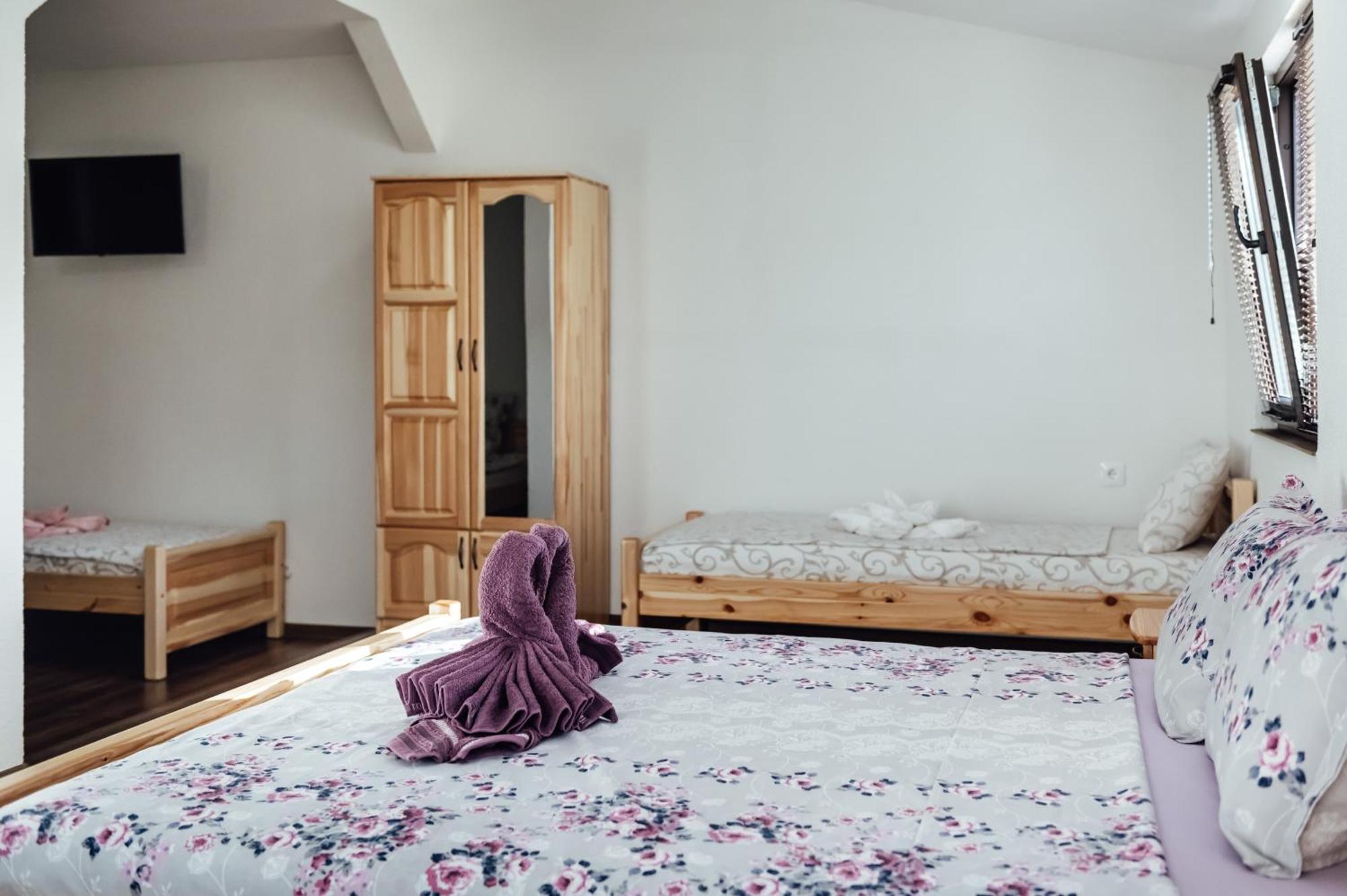 Guesthouse Juli Saparewa Banja Zewnętrze zdjęcie