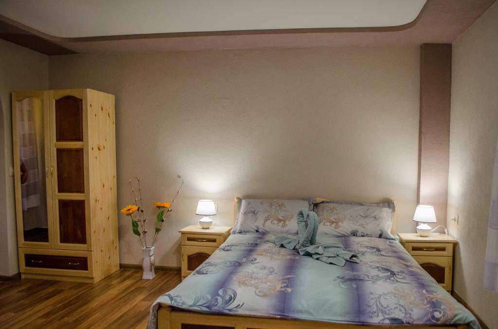 Guesthouse Juli Saparewa Banja Zewnętrze zdjęcie