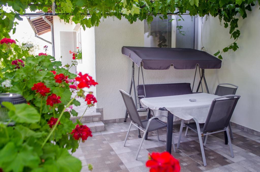 Guesthouse Juli Saparewa Banja Zewnętrze zdjęcie